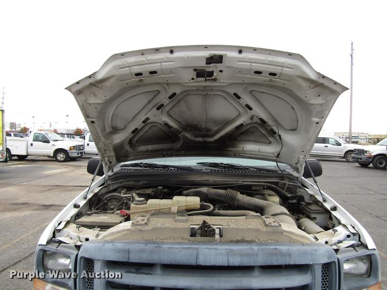 image for item DD3805 2003 Ford F250 Super Duty utility bed pickup truck