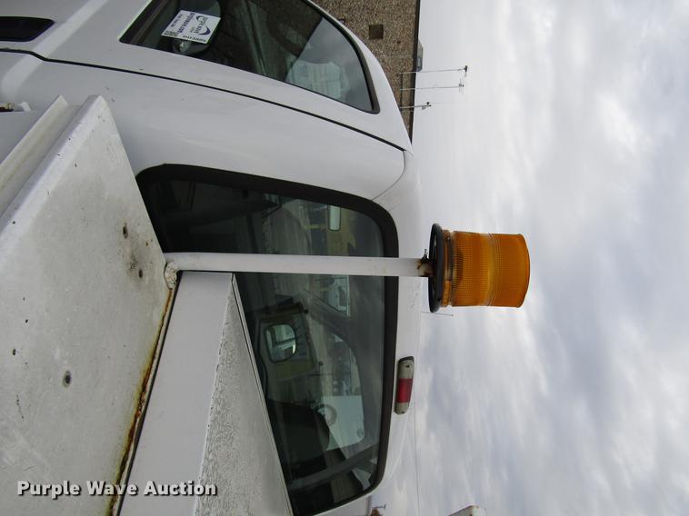 image for item DD3805 2003 Ford F250 Super Duty utility bed pickup truck