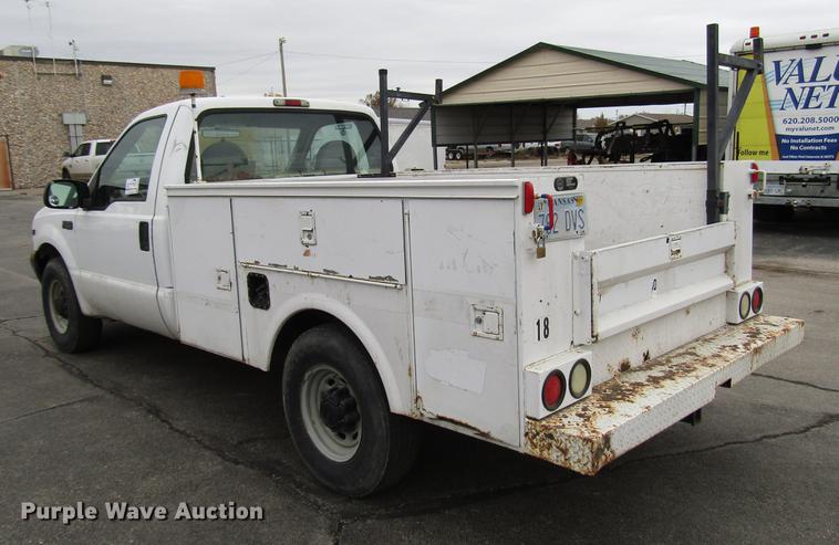 image for item DD3808 2002 Ford F250 Super Duty utility bed pickup truck