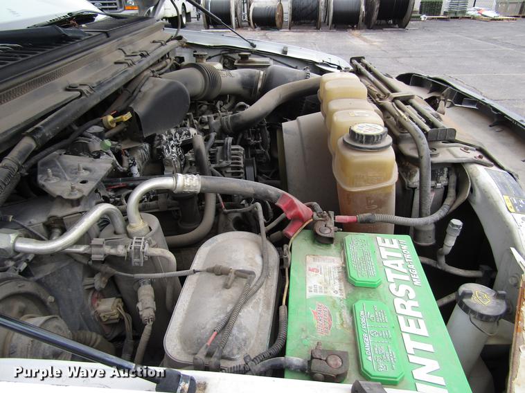 image for item DD3808 2002 Ford F250 Super Duty utility bed pickup truck