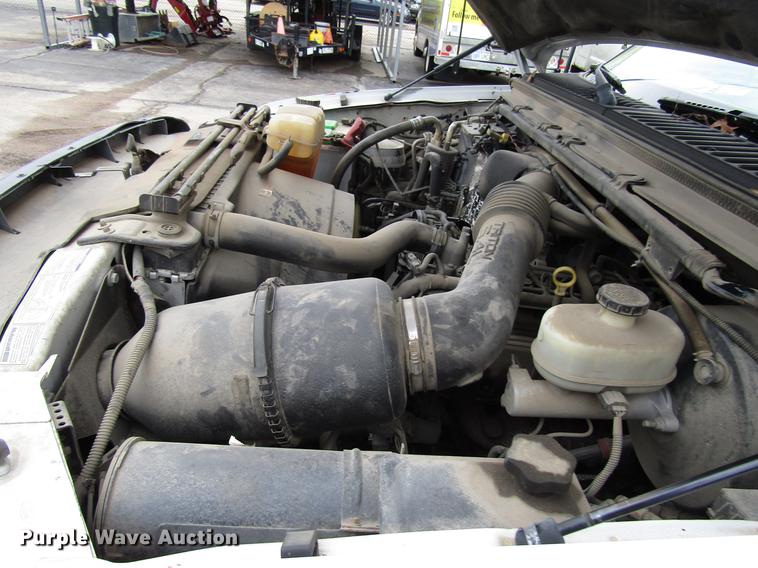 image for item DD3808 2002 Ford F250 Super Duty utility bed pickup truck