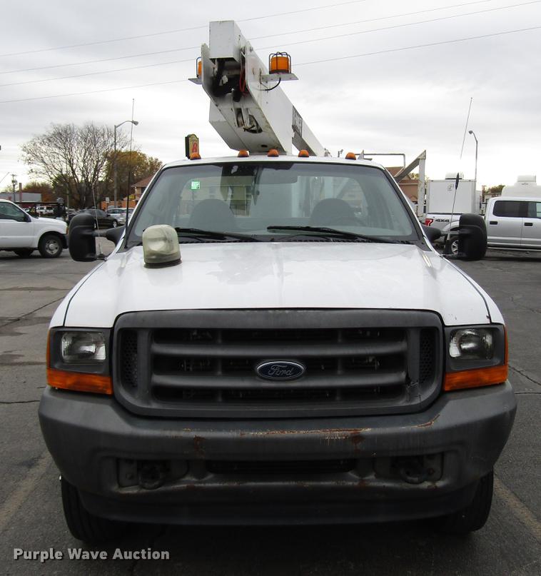 image for item DD3809 2001 Ford F450 Super Duty bucket truck