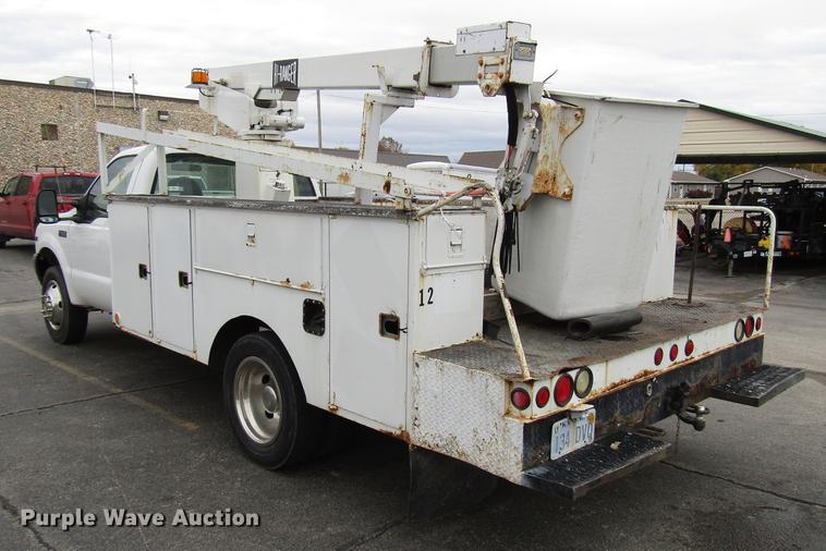 image for item DD3809 2001 Ford F450 Super Duty bucket truck