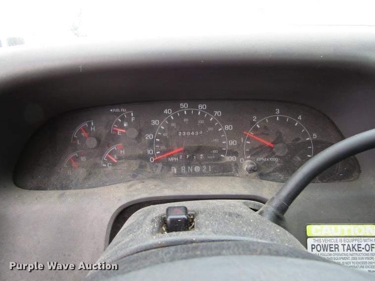 image for item DD3809 2001 Ford F450 Super Duty bucket truck