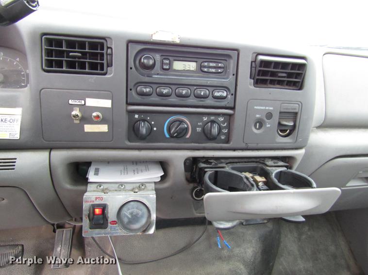 image for item DD3809 2001 Ford F450 Super Duty bucket truck