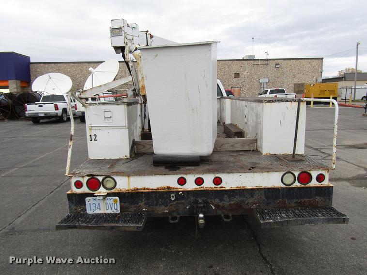 image for item DD3809 2001 Ford F450 Super Duty bucket truck