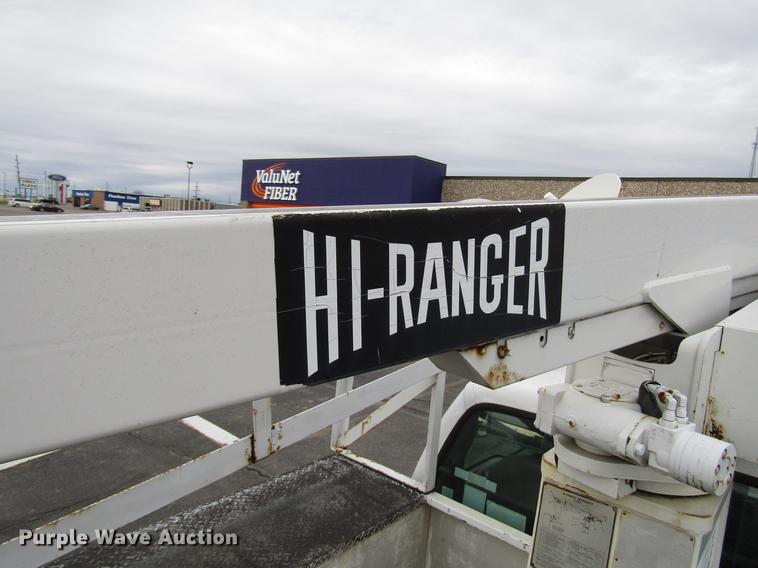 image for item DD3809 2001 Ford F450 Super Duty bucket truck