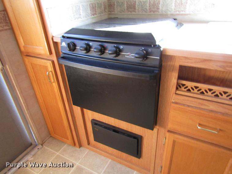 image for item DD3822 2004 Jayco 25RKS Jayflight camper