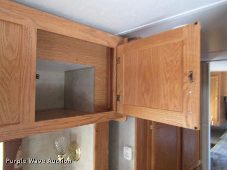 image for item DD3822 2004 Jayco 25RKS Jayflight camper