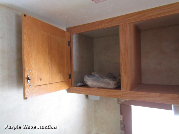 image for item DD3822 2004 Jayco 25RKS Jayflight camper