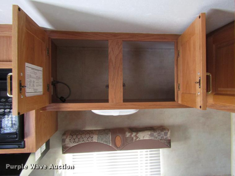 image for item DD3822 2004 Jayco 25RKS Jayflight camper