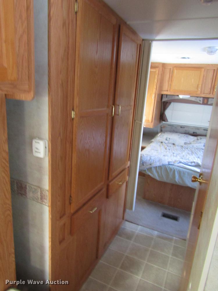 image for item DD3822 2004 Jayco 25RKS Jayflight camper