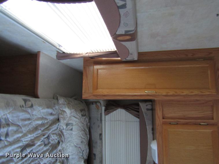 image for item DD3822 2004 Jayco 25RKS Jayflight camper