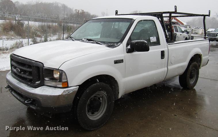 image for item DD3824 2002 Ford F250 Super Duty pickup truck