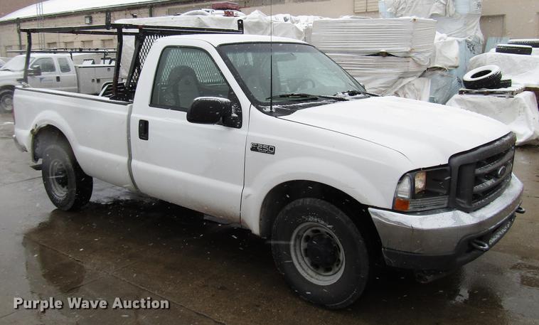 image for item DD3824 2002 Ford F250 Super Duty pickup truck
