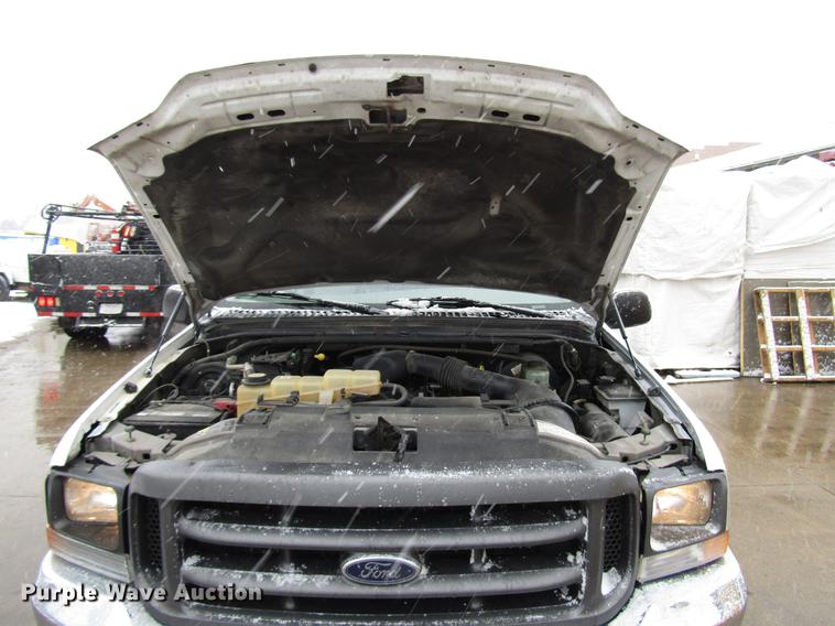 image for item DD3824 2002 Ford F250 Super Duty pickup truck