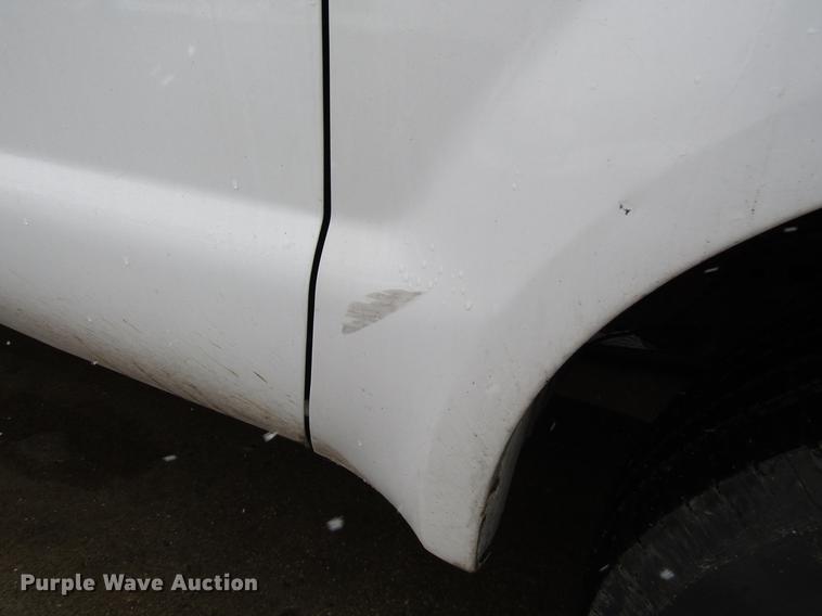 image for item DD3824 2002 Ford F250 Super Duty pickup truck