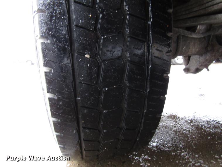 image for item DD3824 2002 Ford F250 Super Duty pickup truck