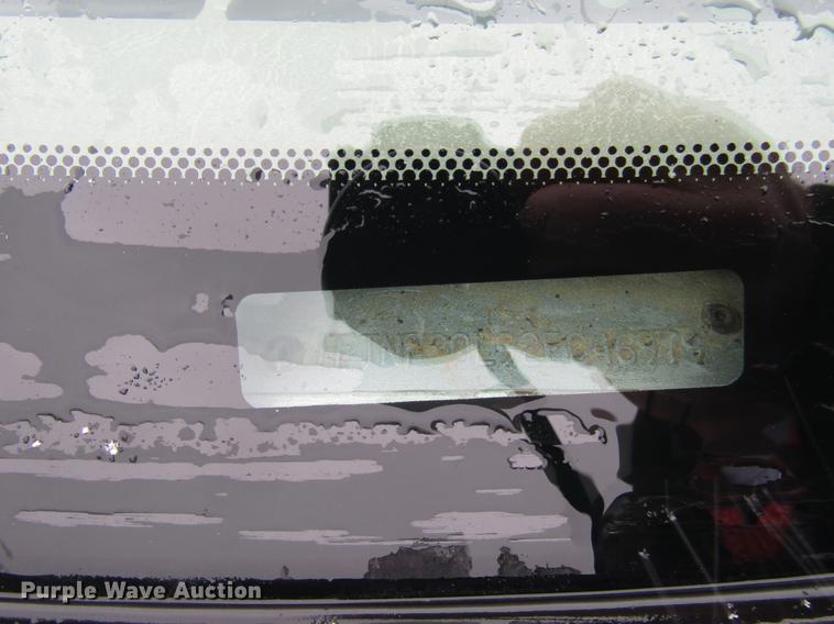 image for item DD3824 2002 Ford F250 Super Duty pickup truck