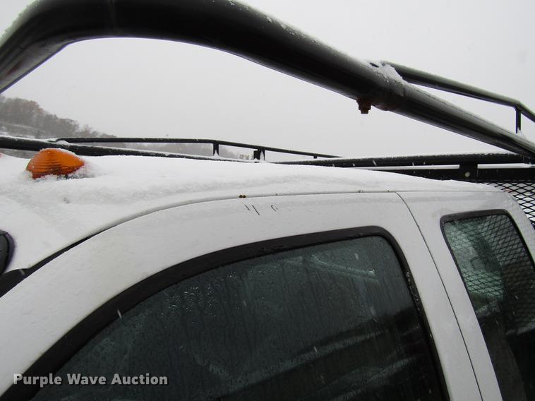 image for item DD3825 2007 Ford F350 Super Duty Crew Cab flatbed pickup truck