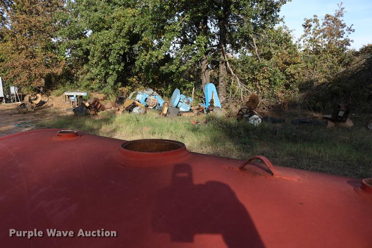 image for item DD5354 Oil tank