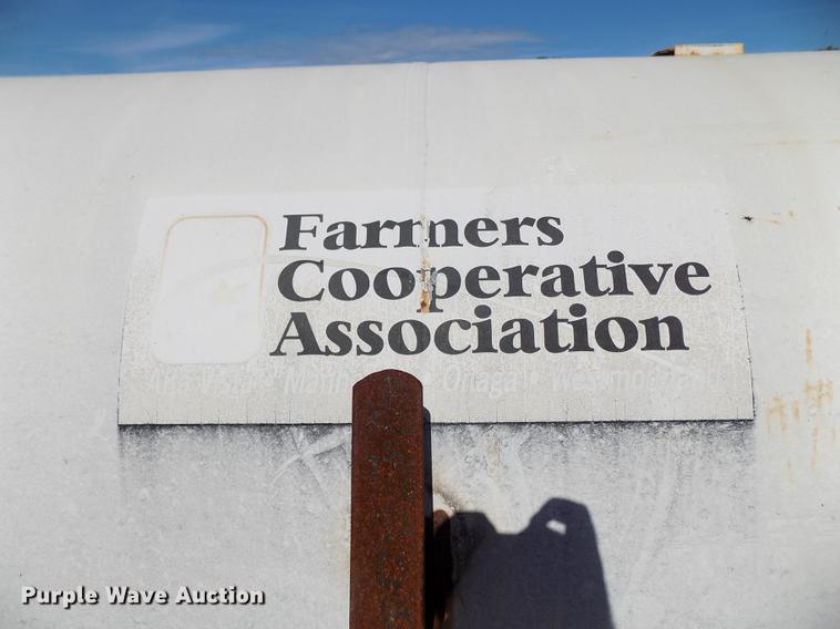 image for item DD5358 Farmers Co-Op anhydrous ammonia tank