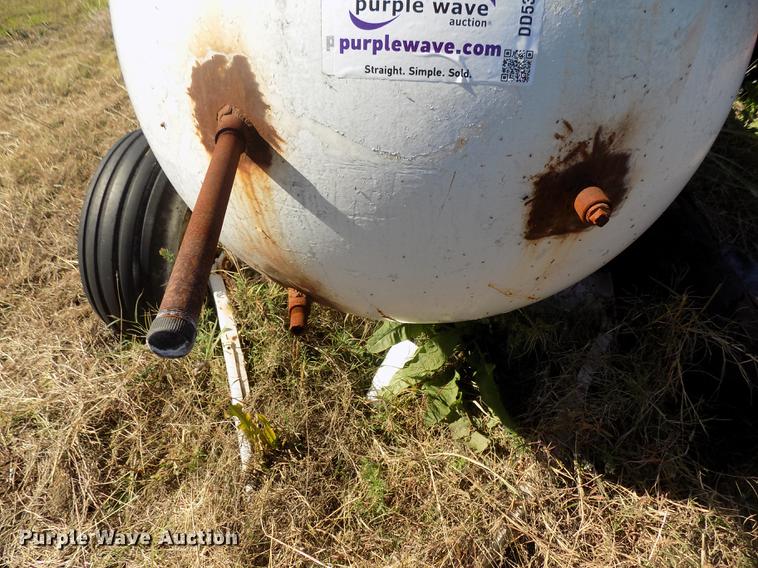 image for item DD5358 Farmers Co-Op anhydrous ammonia tank