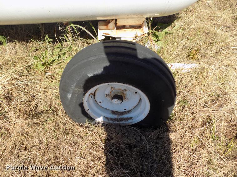 image for item DD5358 Farmers Co-Op anhydrous ammonia tank
