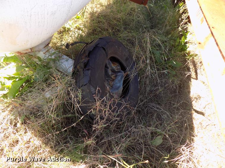 image for item DD5358 Farmers Co-Op anhydrous ammonia tank