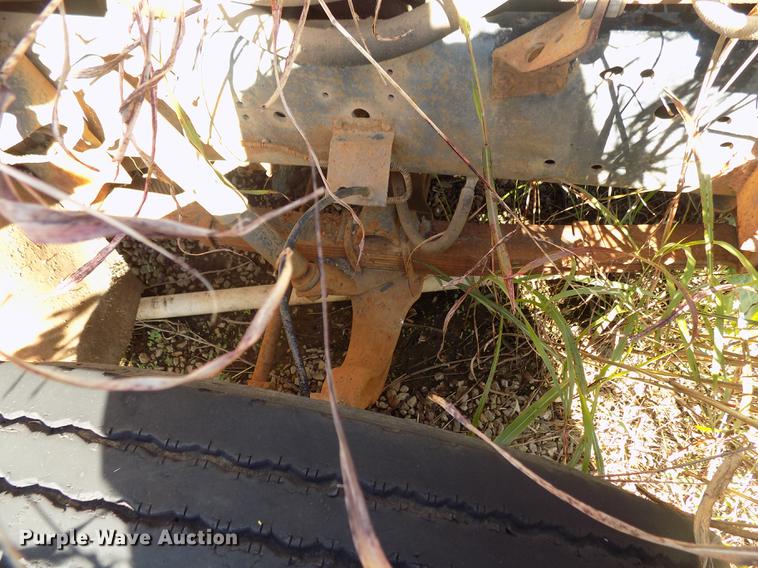 image for item DD5365 1982 International 1954 flatbed truck