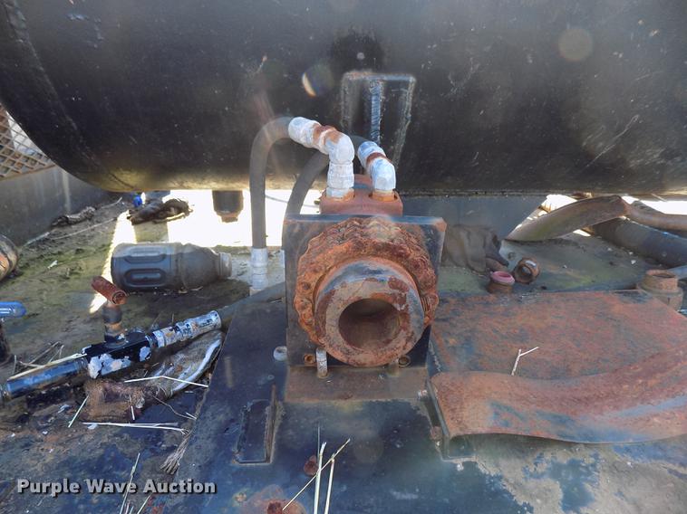 image for item DD5365 1982 International 1954 flatbed truck