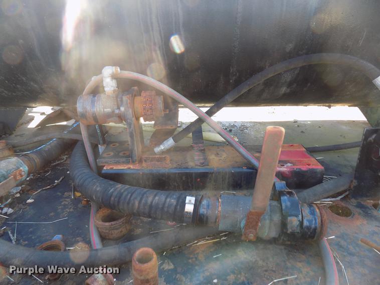 image for item DD5365 1982 International 1954 flatbed truck