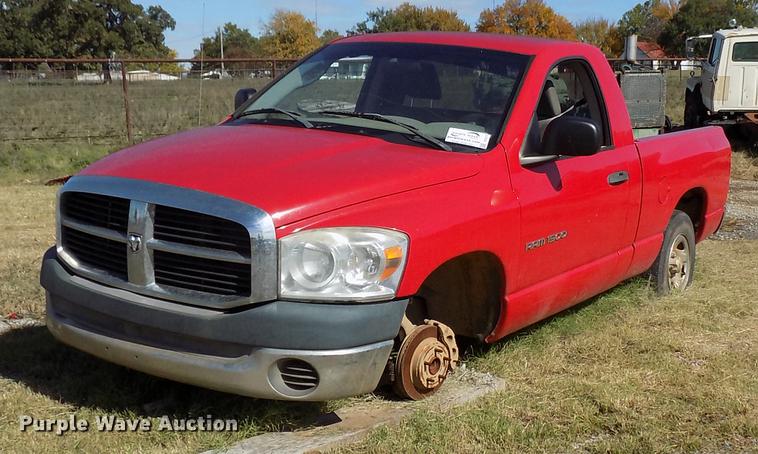 image for item DD5375 2006 Dodge Ram 1500 pickup truck