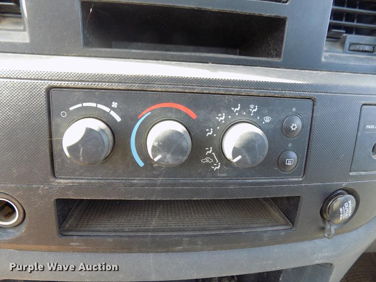 image for item DD5375 2006 Dodge Ram 1500 pickup truck