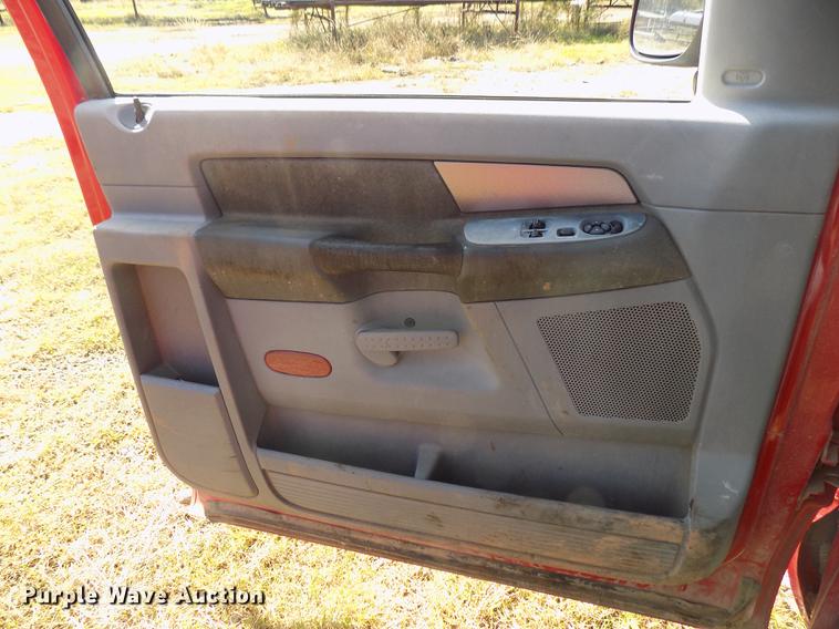 image for item DD5375 2006 Dodge Ram 1500 pickup truck