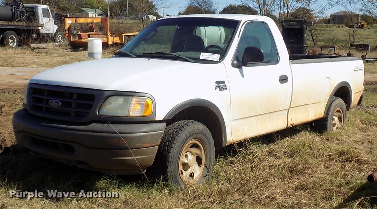 image for item DD5377 2002 Ford F150 pickup truck