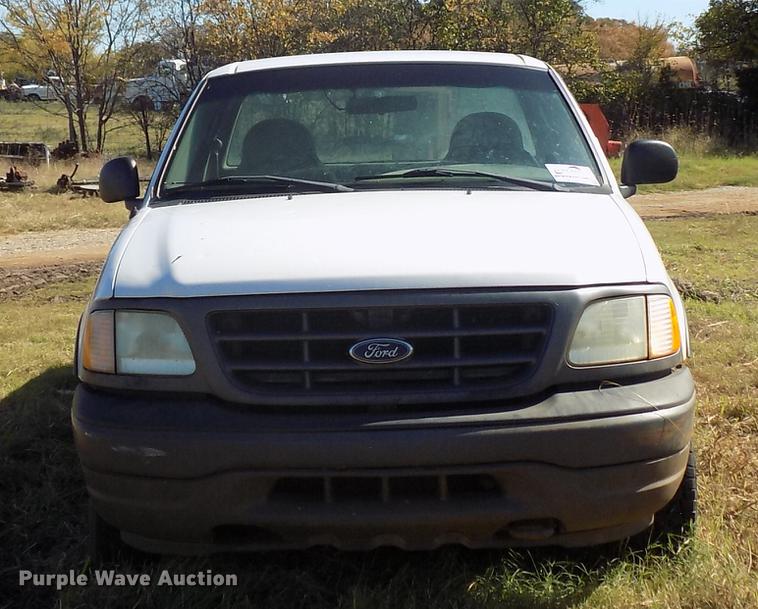 image for item DD5377 2002 Ford F150 pickup truck