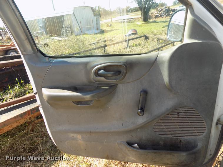 image for item DD5377 2002 Ford F150 pickup truck