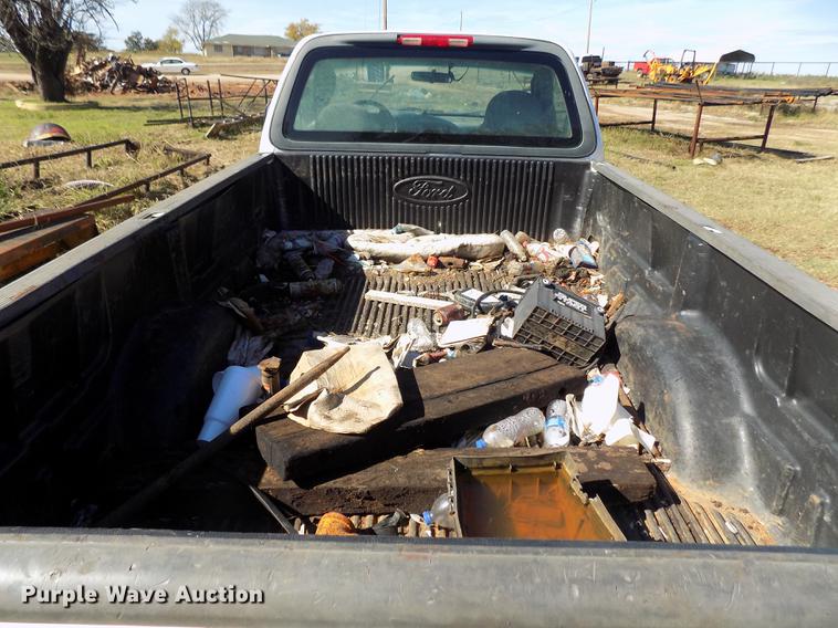 image for item DD5377 2002 Ford F150 pickup truck