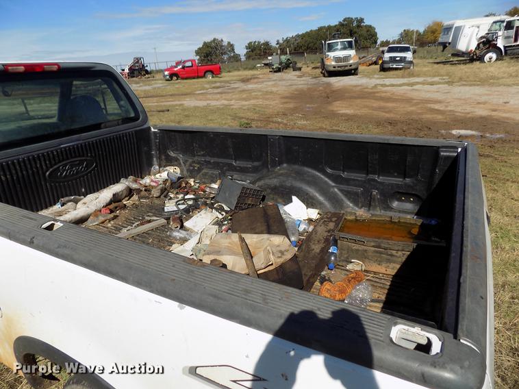 image for item DD5377 2002 Ford F150 pickup truck