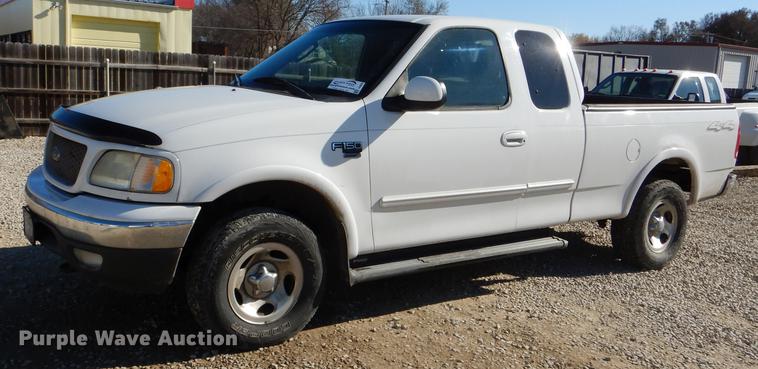 image for item DD8935 2003 Ford F150 XLT SuperCab pickup truck