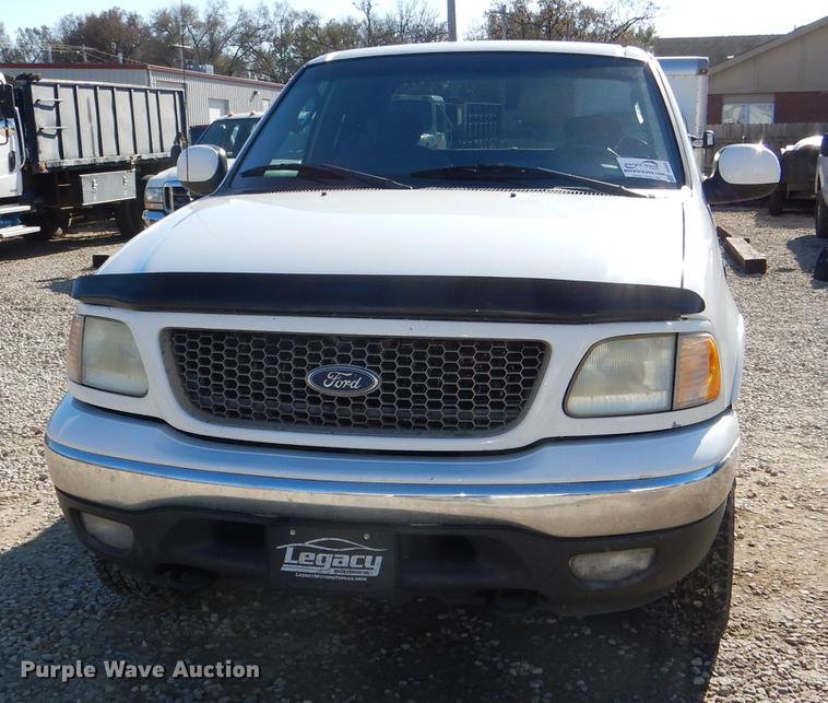 image for item DD8935 2003 Ford F150 XLT SuperCab pickup truck