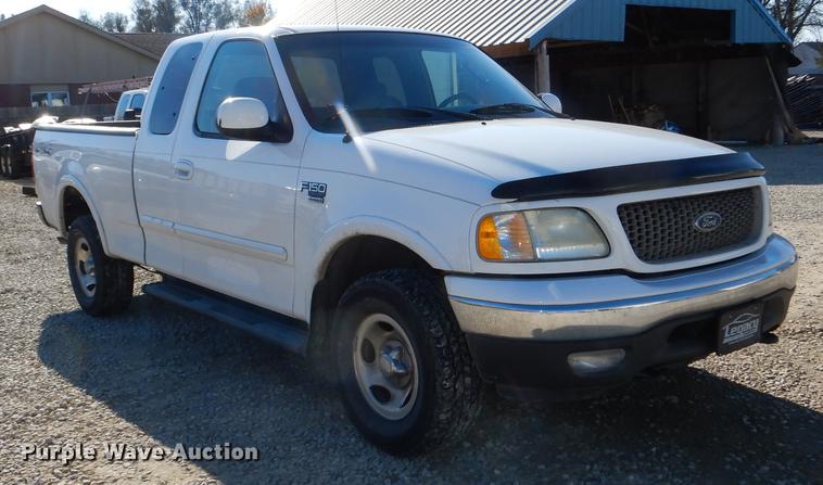 image for item DD8935 2003 Ford F150 XLT SuperCab pickup truck