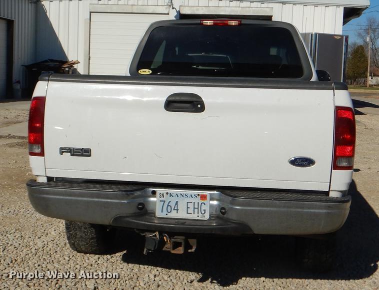 image for item DD8935 2003 Ford F150 XLT SuperCab pickup truck