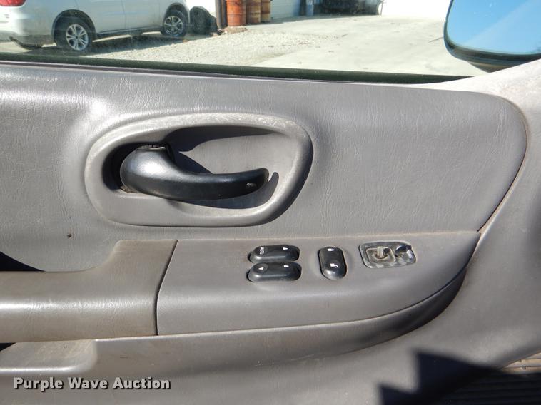 image for item DD8935 2003 Ford F150 XLT SuperCab pickup truck