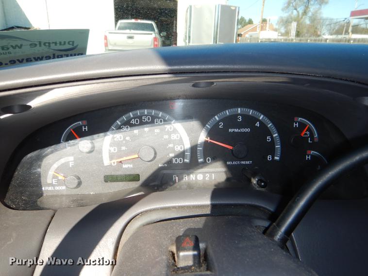 image for item DD8935 2003 Ford F150 XLT SuperCab pickup truck