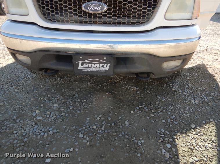 image for item DD8935 2003 Ford F150 XLT SuperCab pickup truck