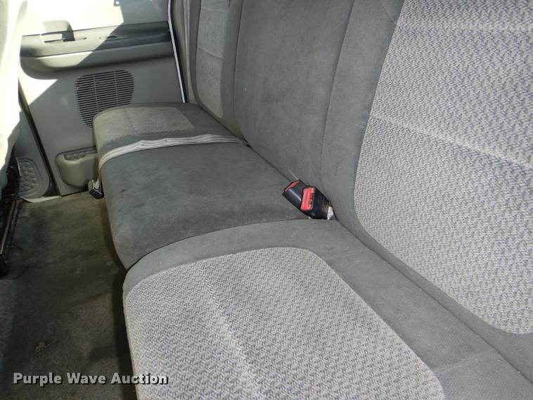 image for item DD8936 2003 Ford F350 Super Duty Lariat Super Cab pickup truck