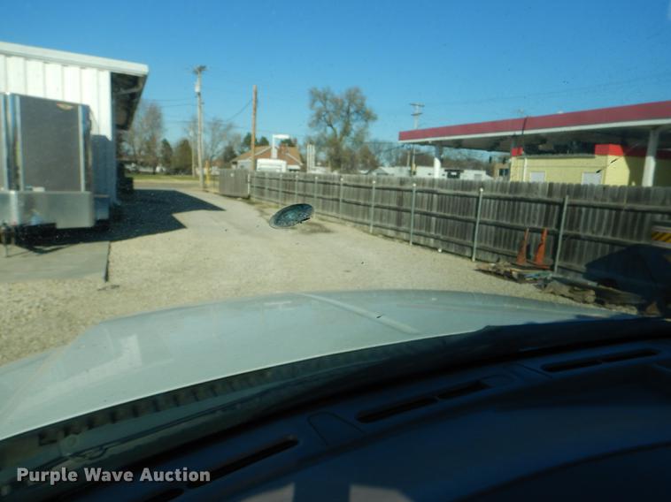 image for item DD8936 2003 Ford F350 Super Duty Lariat Super Cab pickup truck