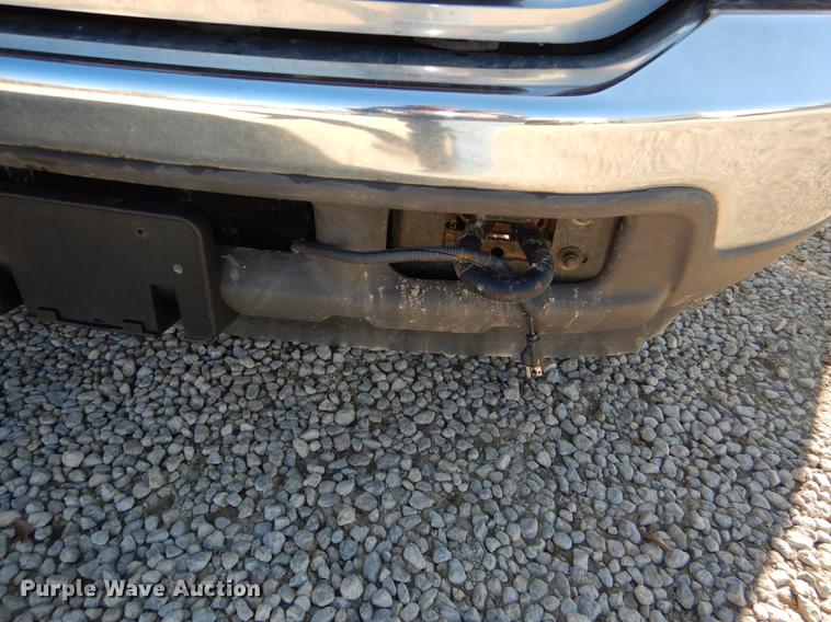 image for item DD8936 2003 Ford F350 Super Duty Lariat Super Cab pickup truck